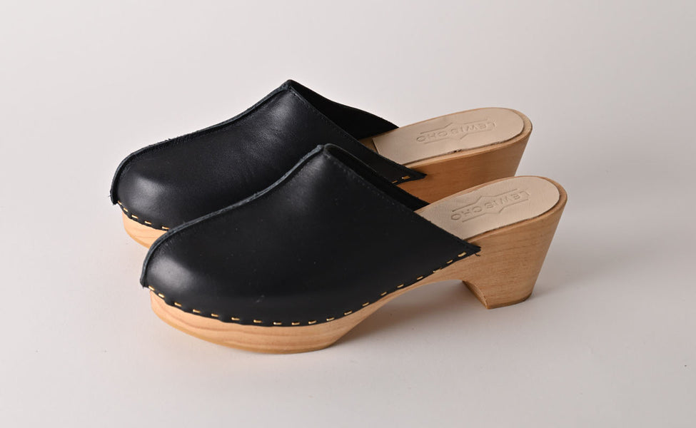 Dune Clogs - Black